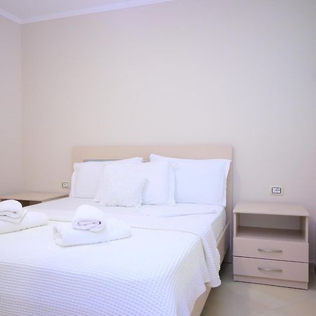 Eleana'S Apartament Saranda Zewnętrze zdjęcie